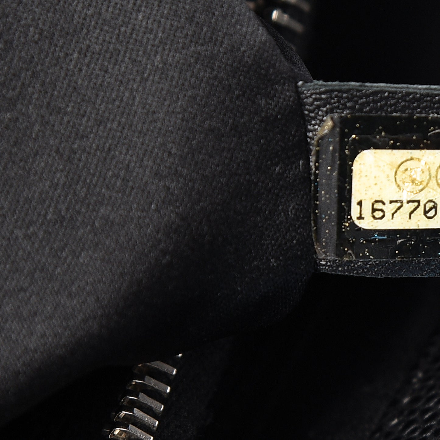 Caviar Quilted XL Grand Shopping Tote GST Black