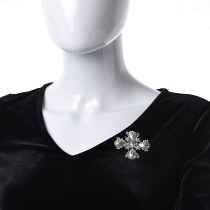 Chanel Pearl Crystal CC Star Brooch Silver 2 of 4