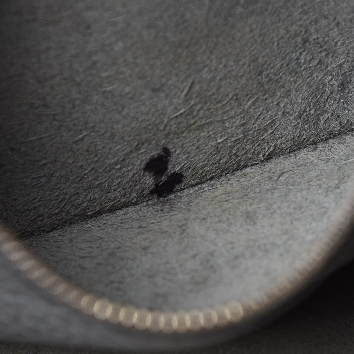 Valentino Garavani Pebbled Calfskin Large Rockstud Flip-Lock Messenger Bag Grigio Perla 10 of 14