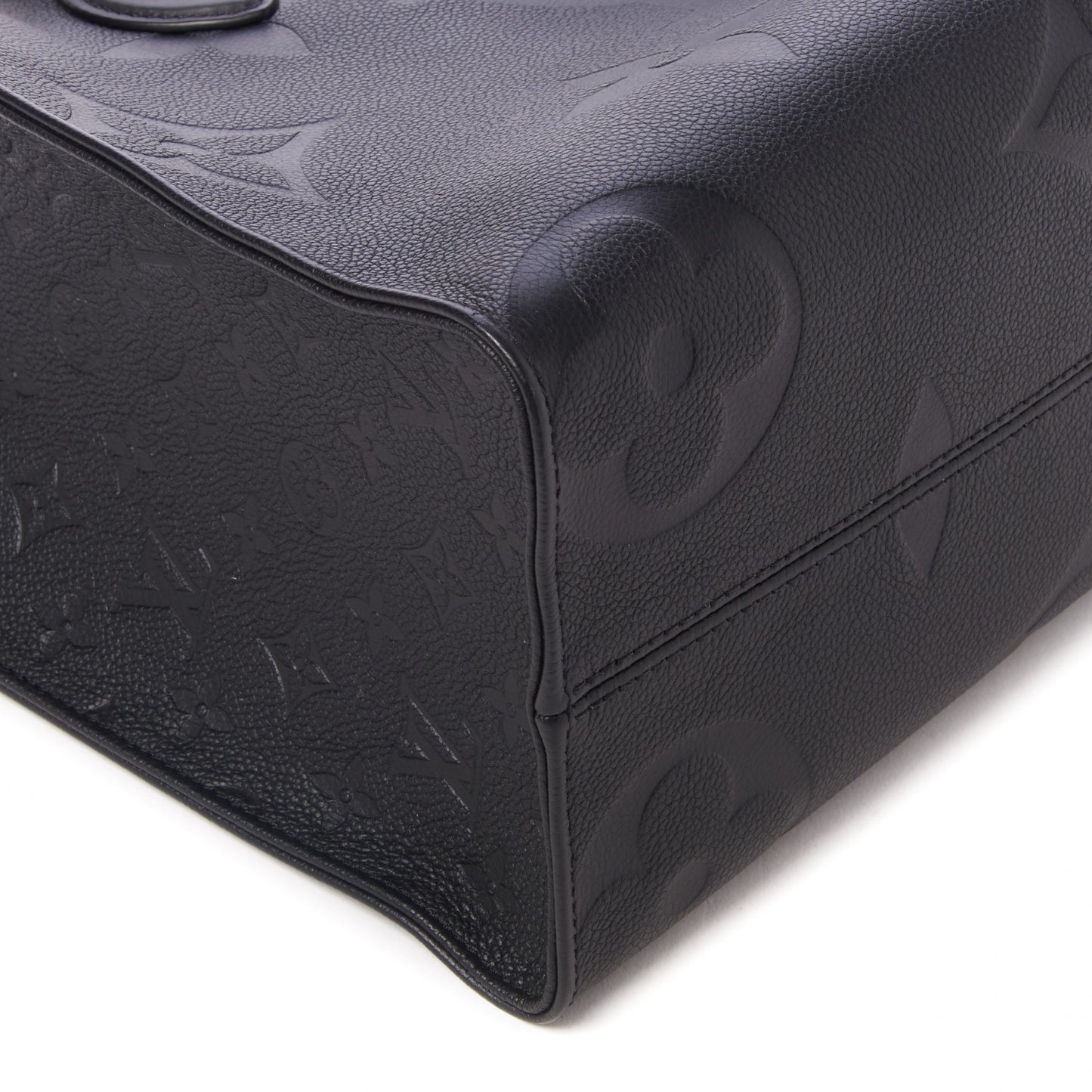 Empreinte Monogram Giant Onthego MM Black