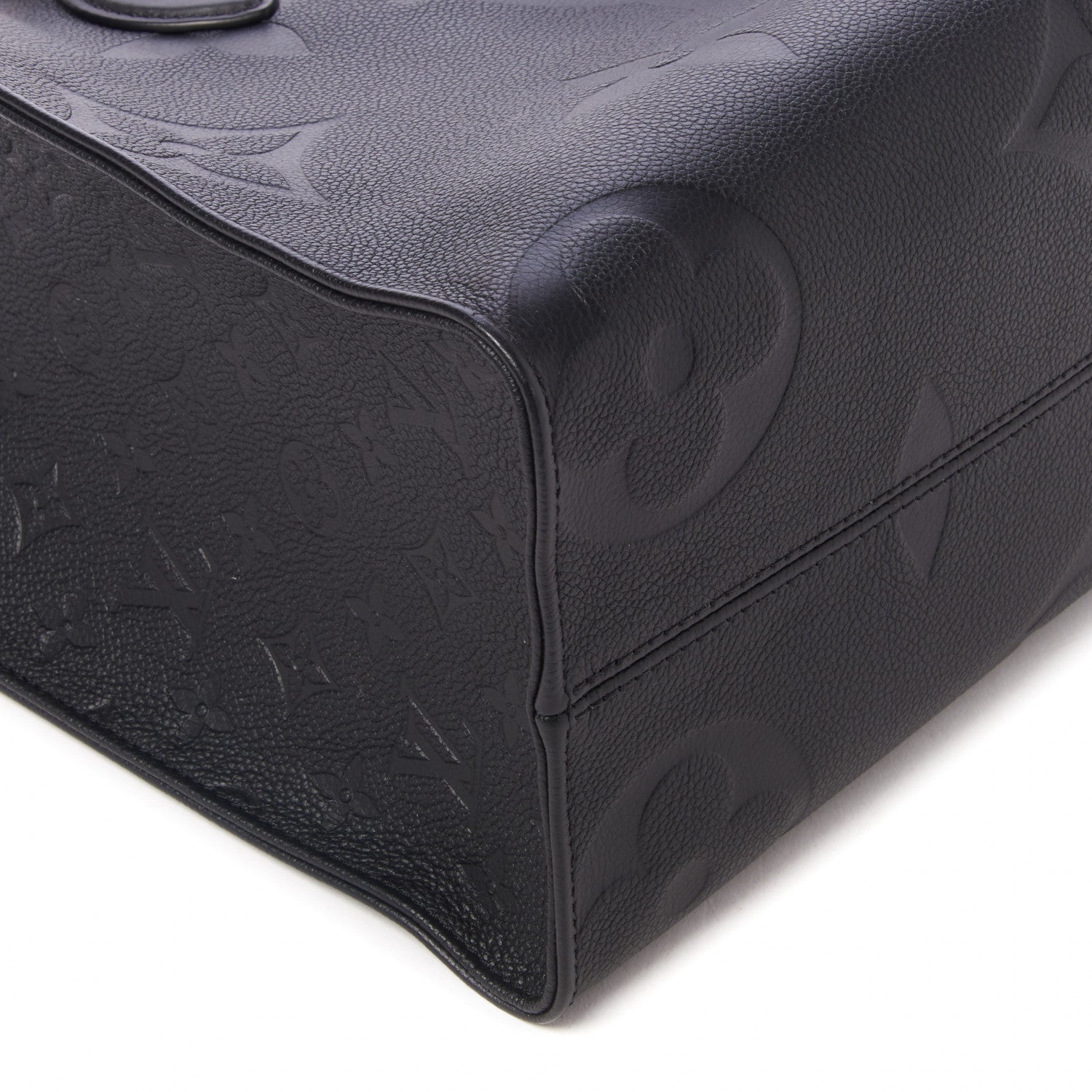 Louis Vuitton Empreinte Monogram Giant Onthego MM Black 6 of 8