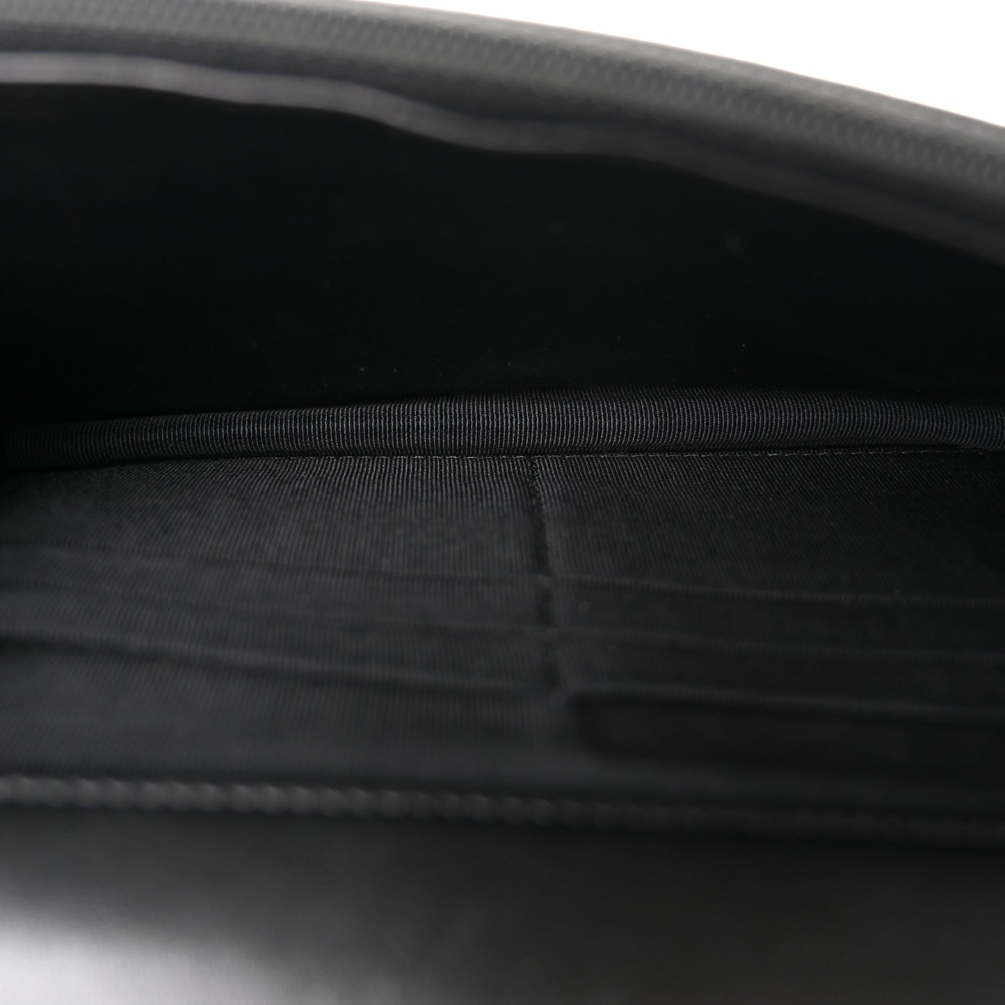Patent Quilted Wallet On Chain WOC Black