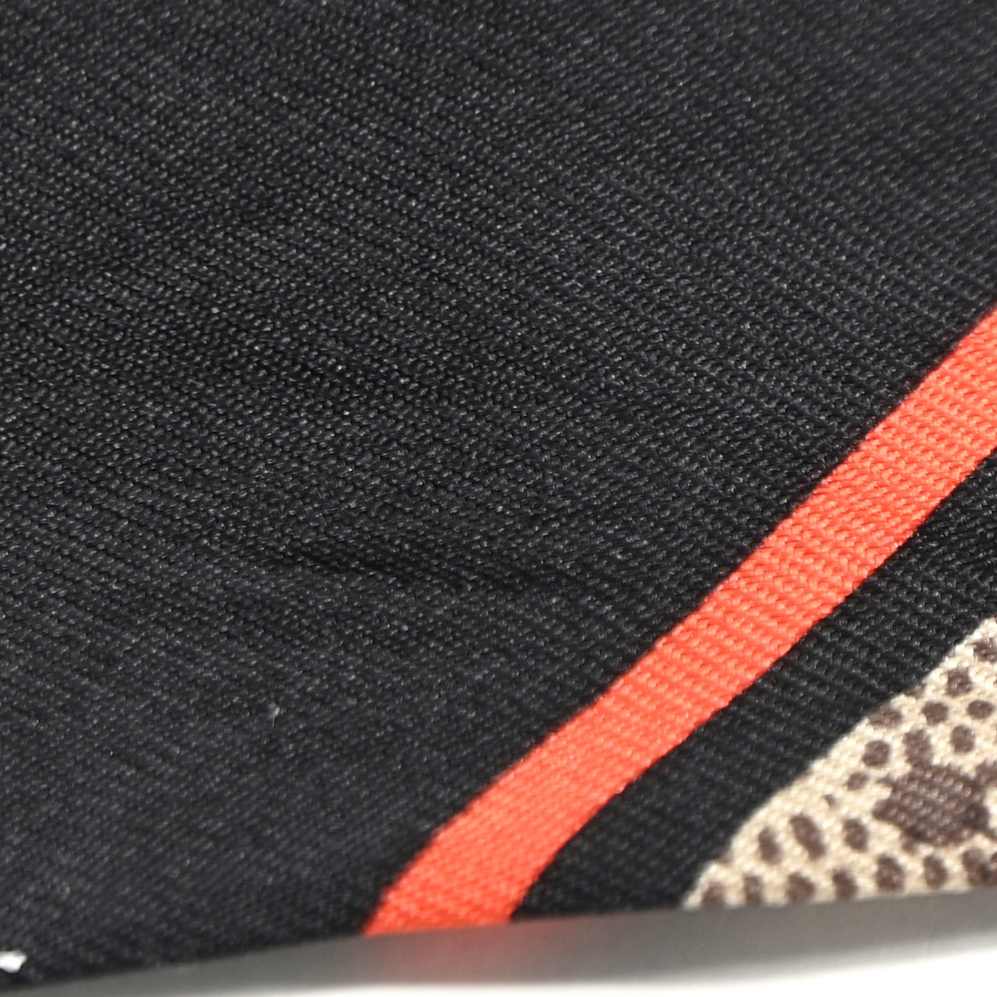 Silk Twill GG Monogram GG Bee Neck Bow Scarf Black Red