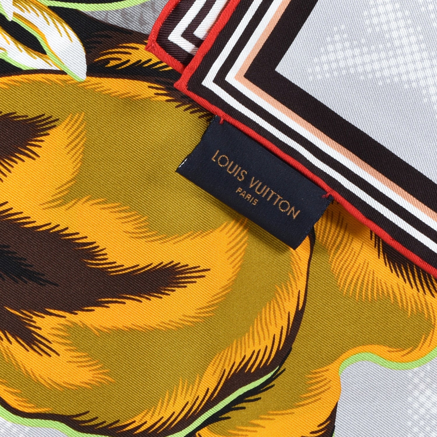 Louis Vuitton Silk Malle Fleurs Square Grey 4 of 4