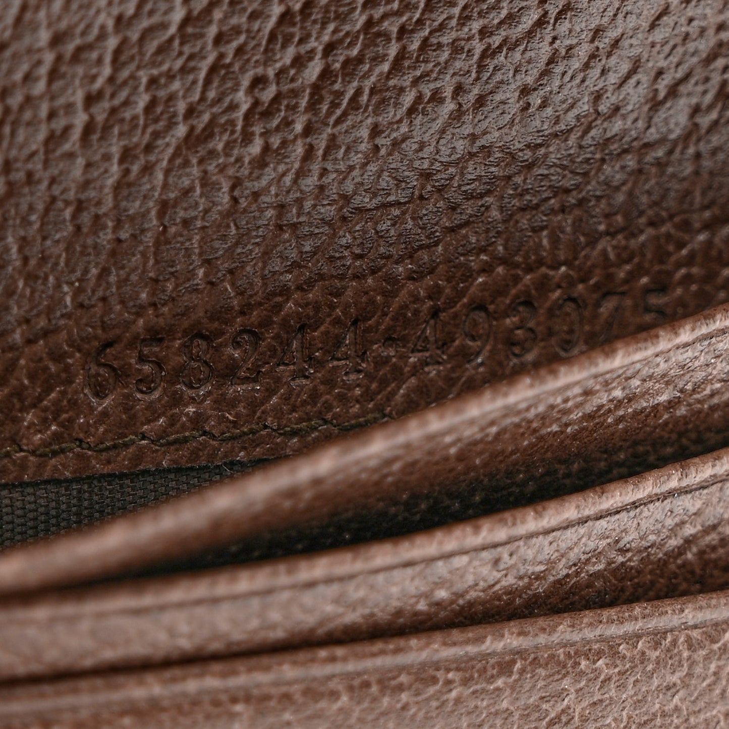 Monogram Jumbo GG Textured Dollar Calfskin Diana Card Case Wallet Camel Ebony New Acero