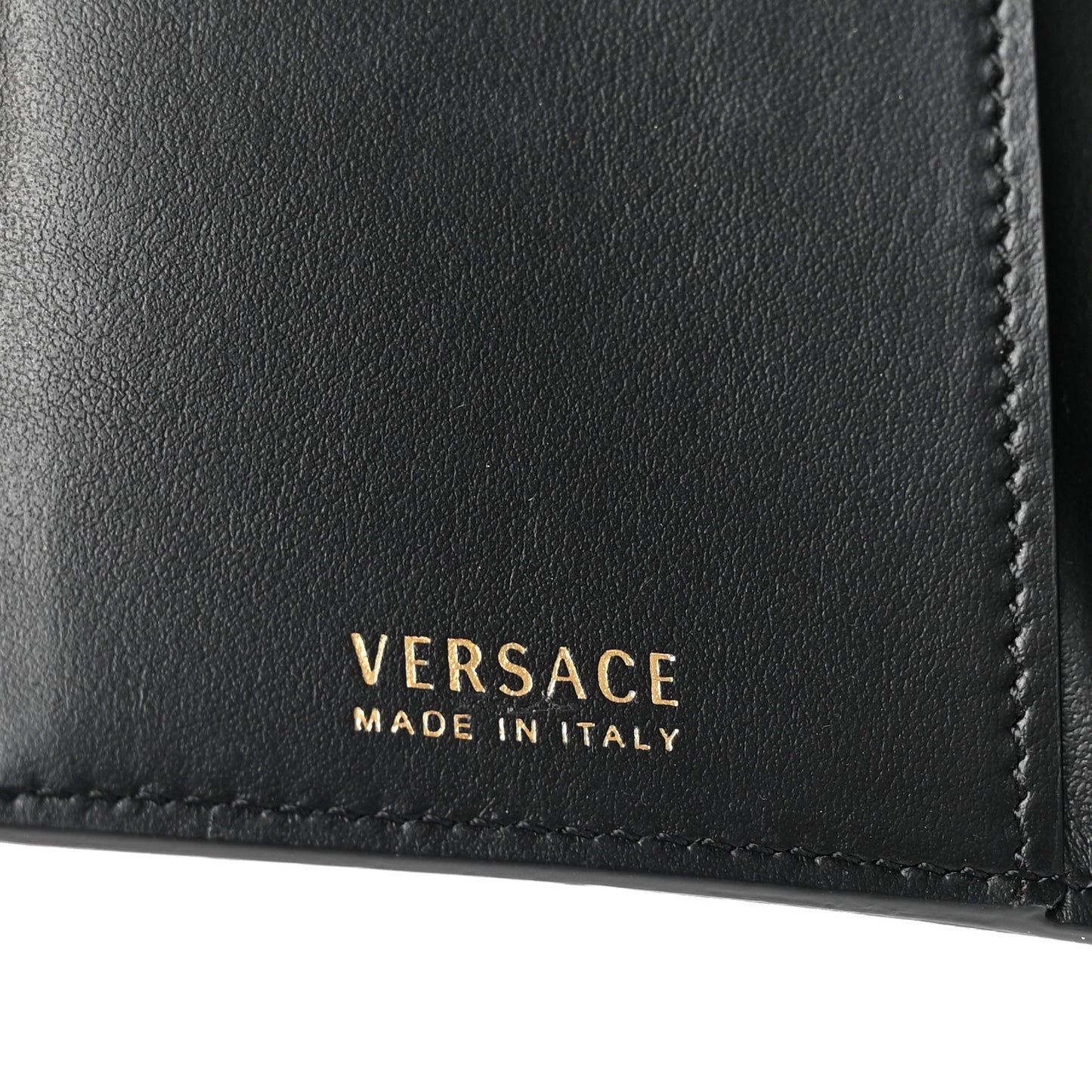 Vitello Virtus Iphone Wristlet Wallet Black