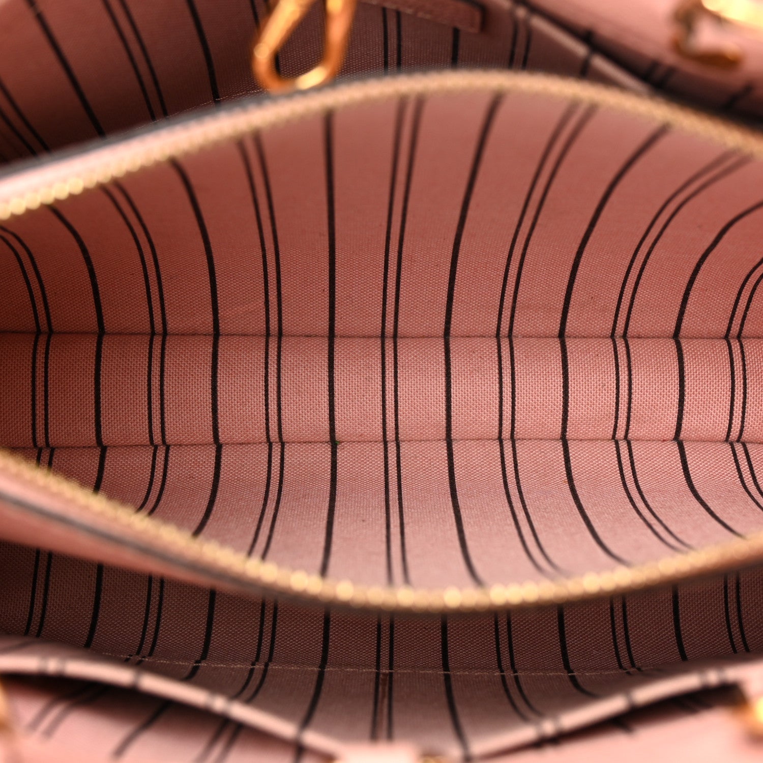 Louis Vuitton Empreinte Montaigne BB Rose Poudre 5 of 13