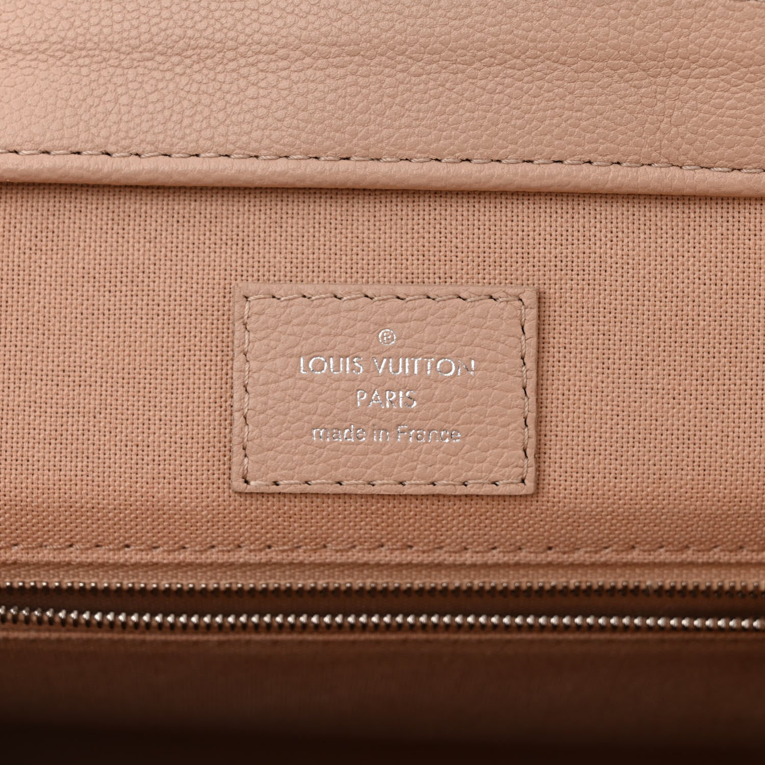 Louis Vuitton Epi Vaneau MM Dune 6 of 12