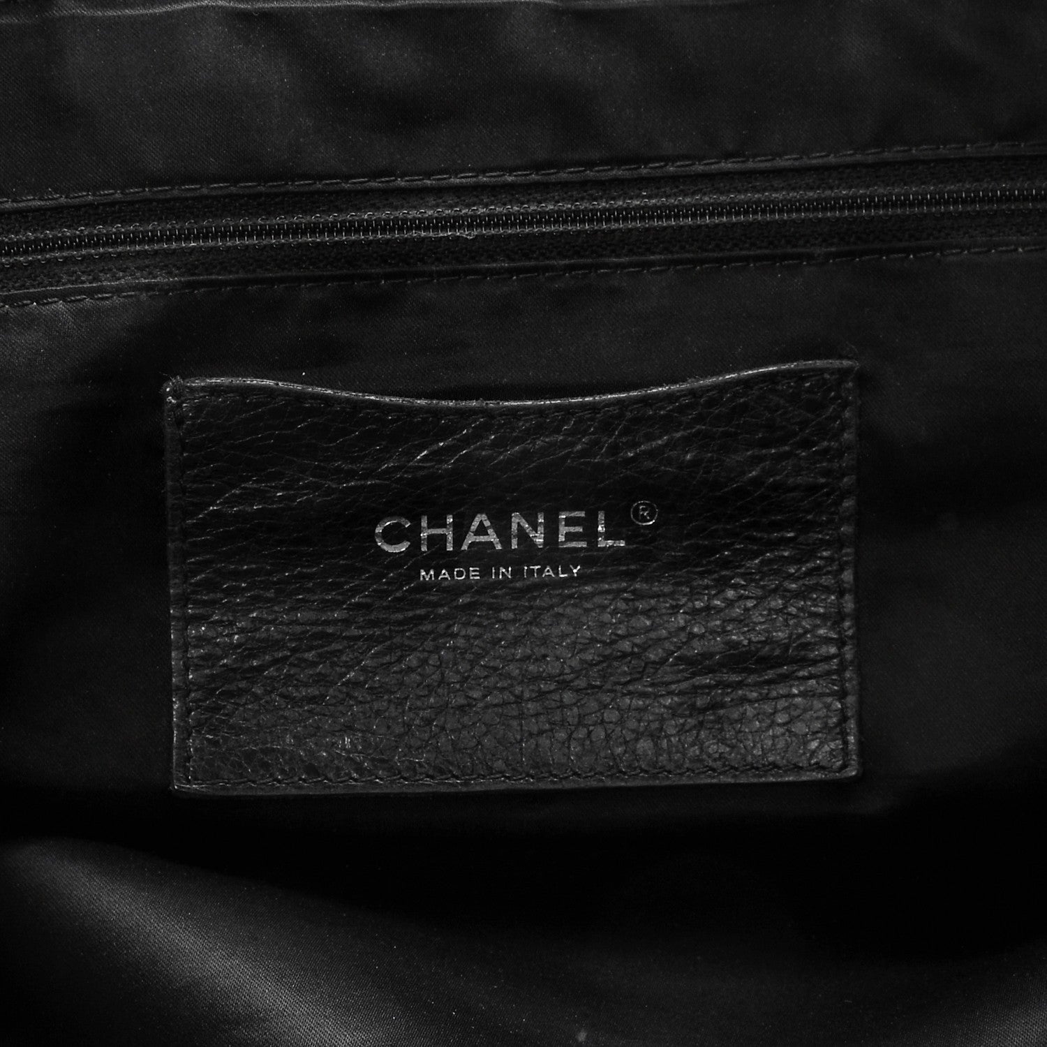 Chanel Glazed Calfskin Large On The Road Tote Black 6 of 8