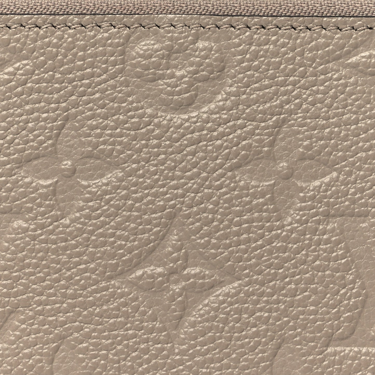 Empreinte Felicie Chain Wallet Zippered Insert Tourterelle