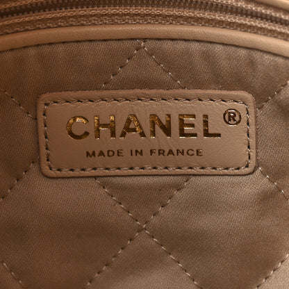Chanel Shiny Calfskin Quilted Chanel 22 White 7 of 11
