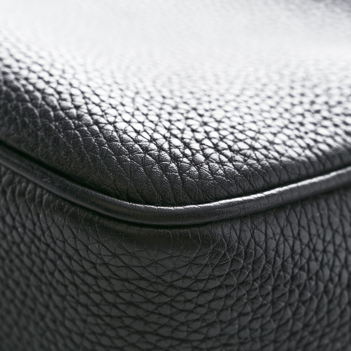 Pebbled Calfskin Small Soho Disco Bag Black