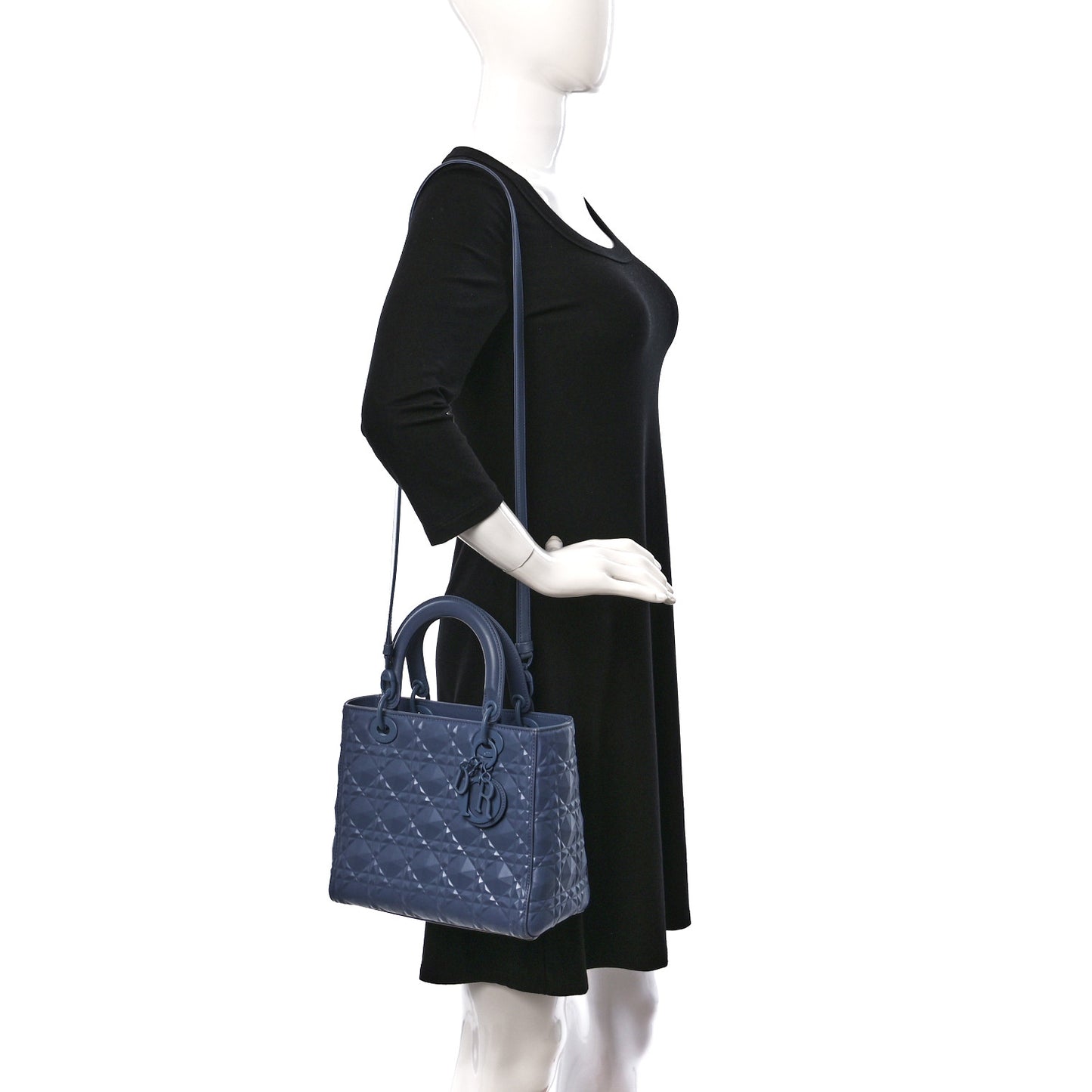 Calfskin Cannage Diamond Cannage Medium Lady Dior Blue