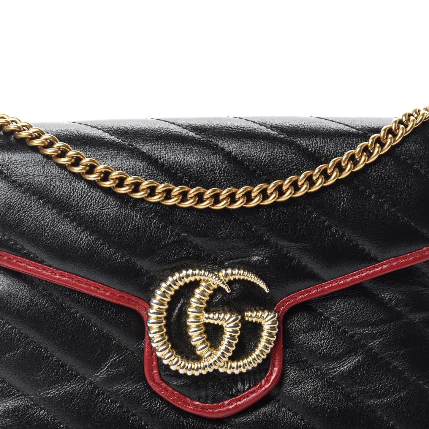 Vintage Effect Calfskin Matelasse Diagonal Torchon GG Marmont Chain Wallet Black Romantic Cherry