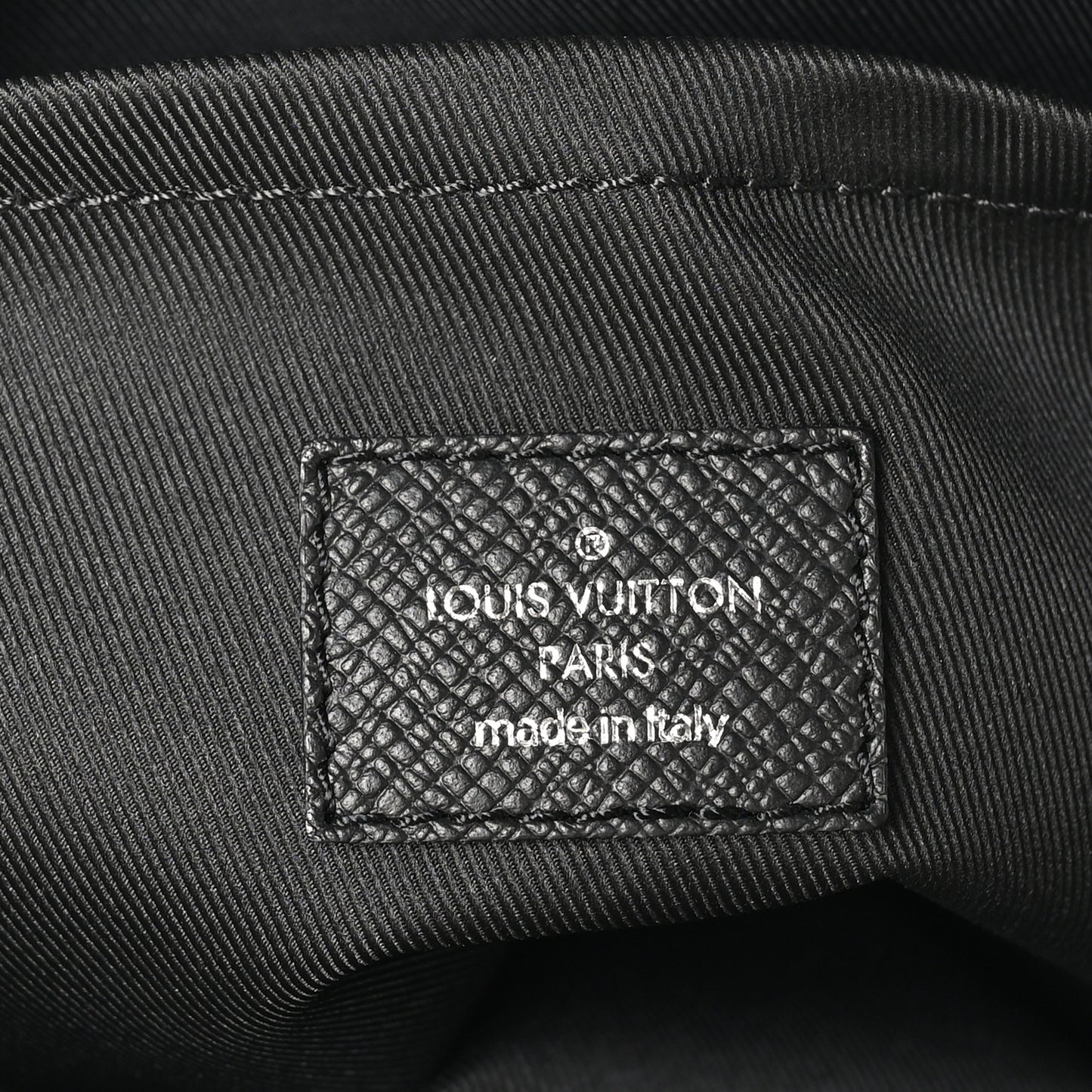 Taiga Monogram Eclipse Outdoor Messenger Black