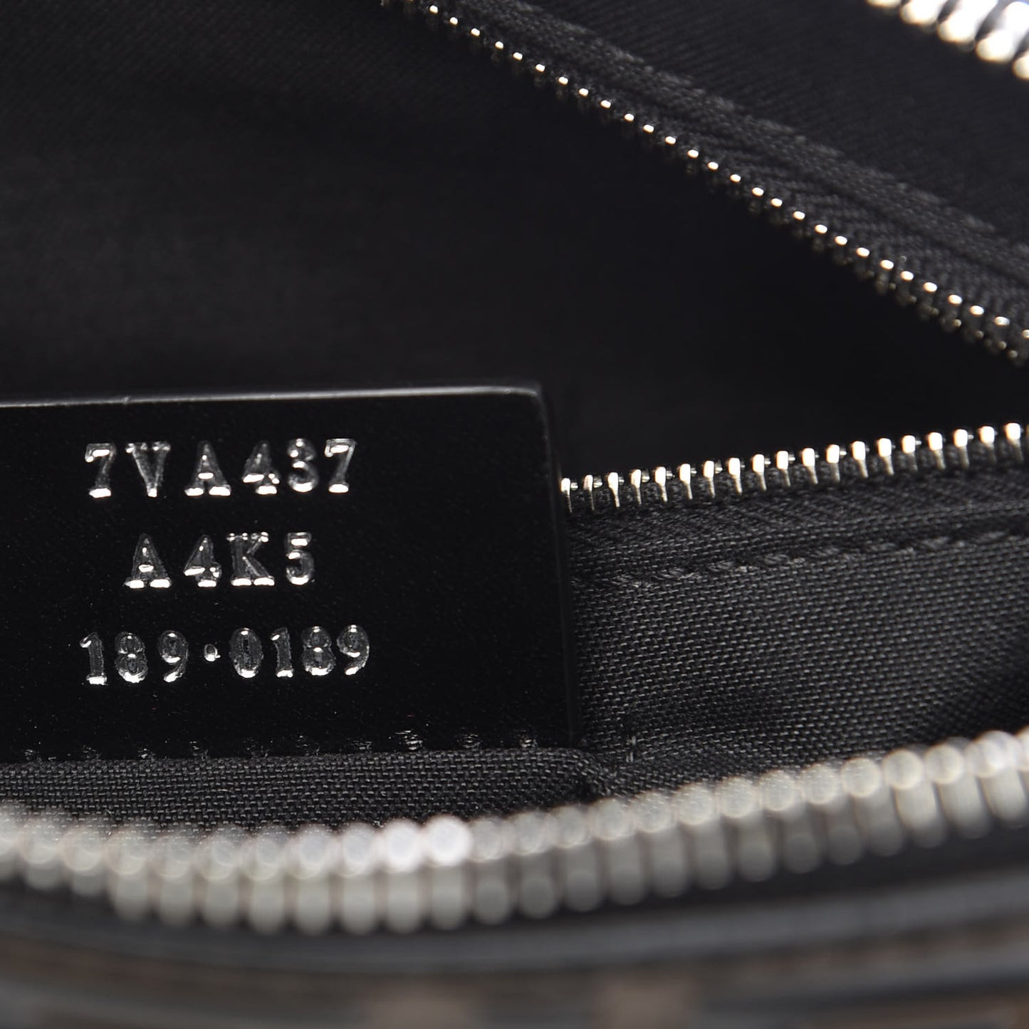 Vitello Century Bi-Color FF 1974 Embossed Messenger Maya Black