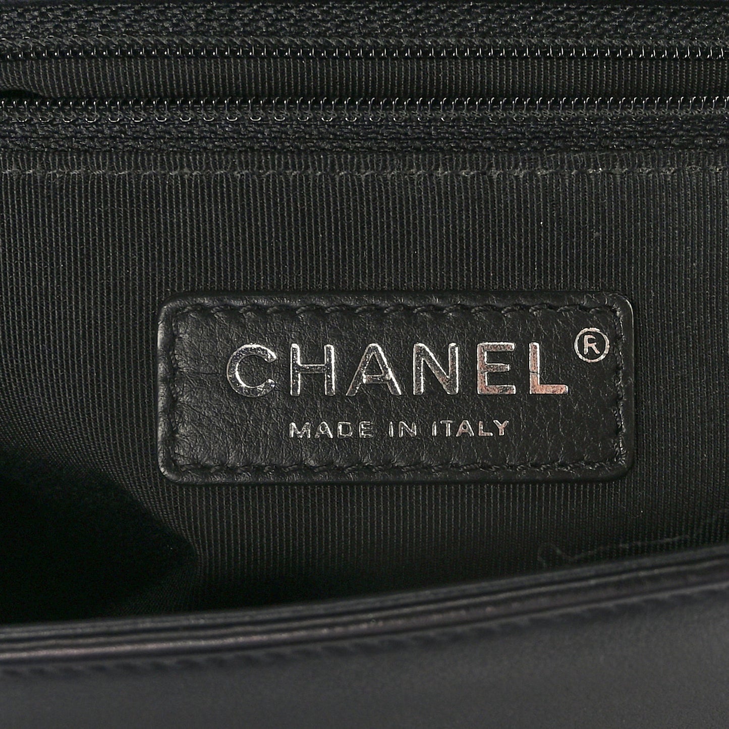 Lambskin Chevron Quilted New Medium Boy Flap Black