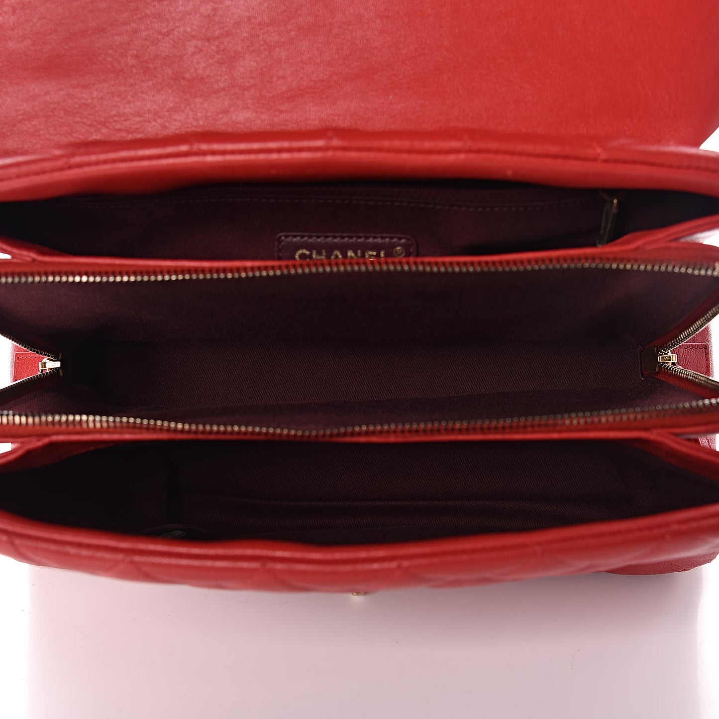 Shiny Sheepskin Quilted Large Trapezio Flap Red