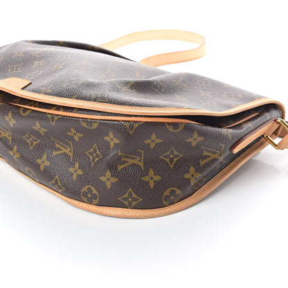Louis Vuitton Monogram Menilmontant MM 8 of 9