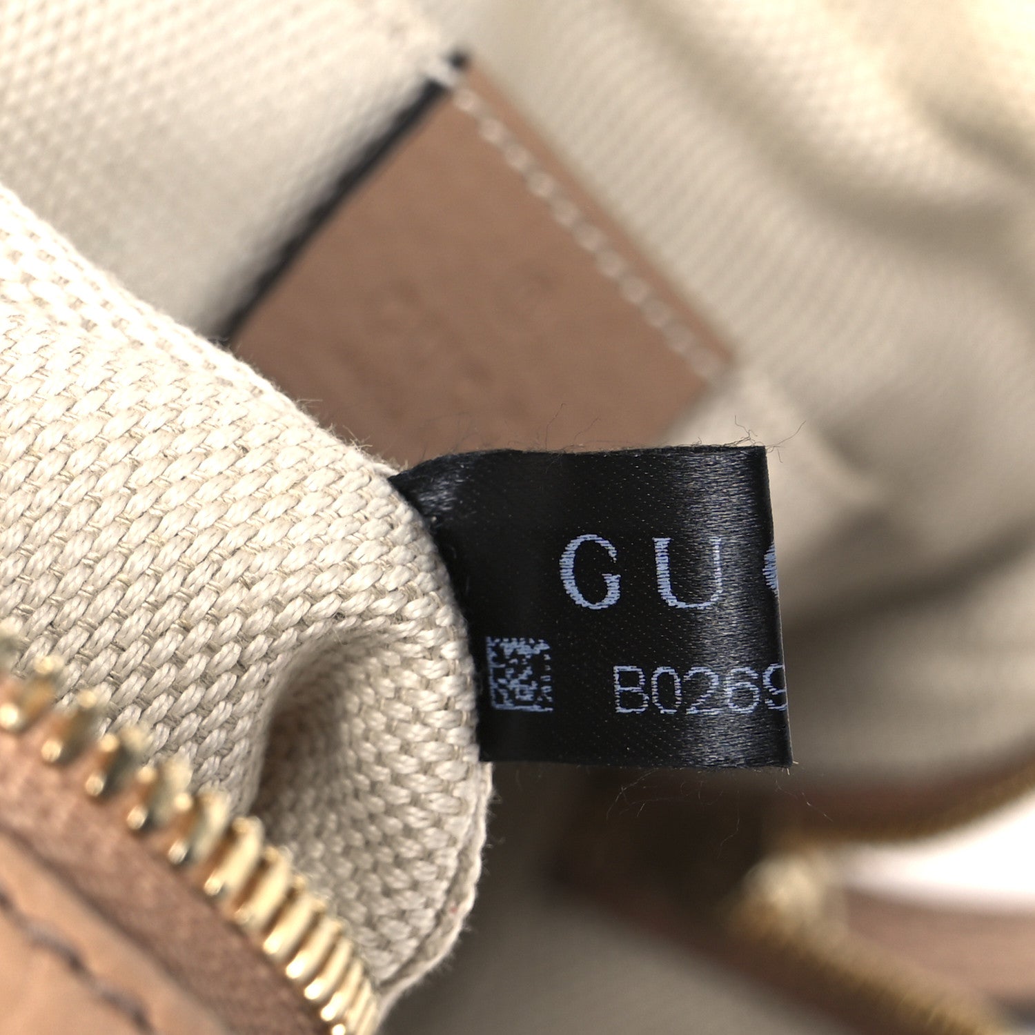Gucci Pebbled Calfskin Small Soho Disco Bag Camelia 8 of 11
