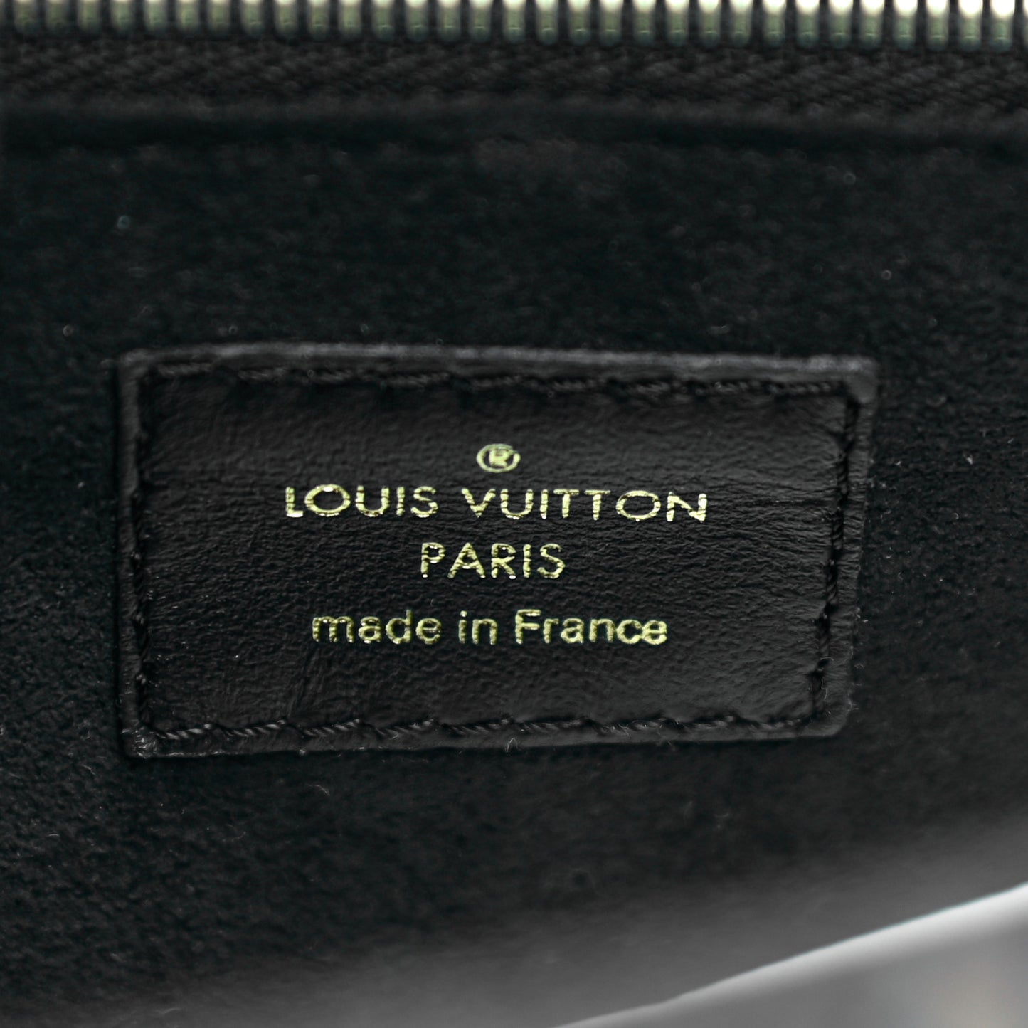 Monogram Double V Black
