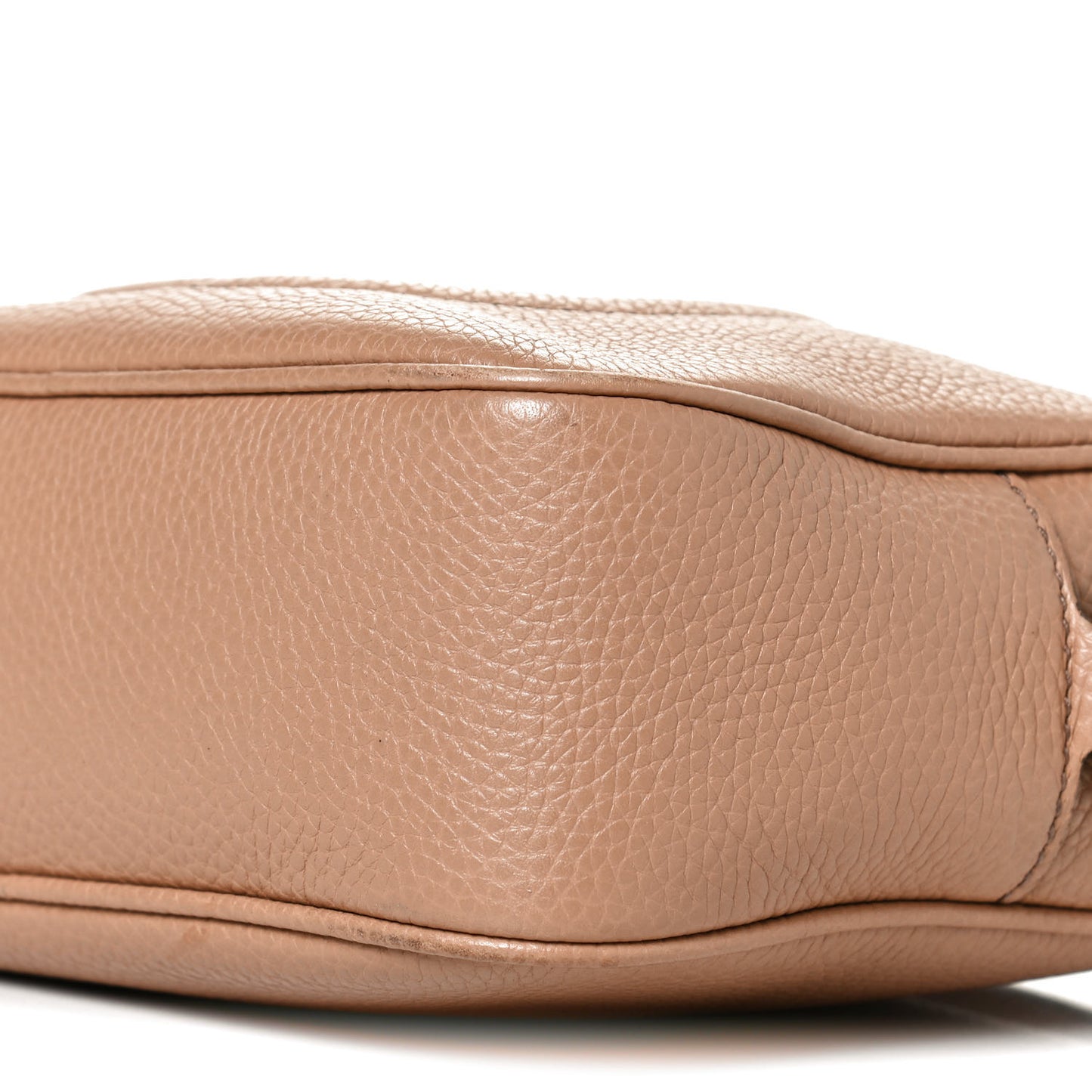 Pebbled Calfskin Small Soho Disco Bag Camelia