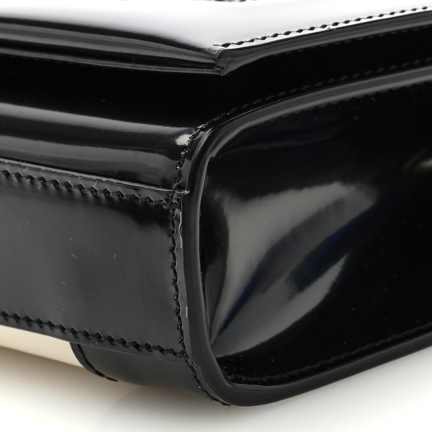 Nappa Patent Calfskin Two-Toned Small Monogram Kate Satchel Alabastro Black