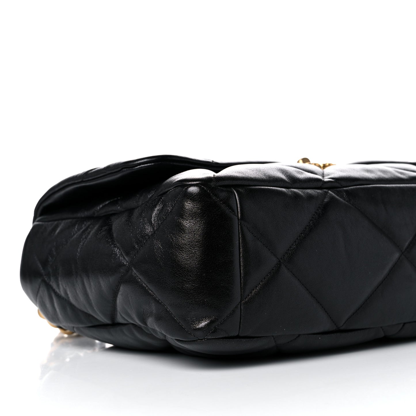 Lambskin Quilted Maxi Chanel 19 Flap Black