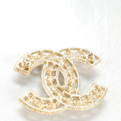 Chanel Pearl CC Brooch Gold 3 of 5