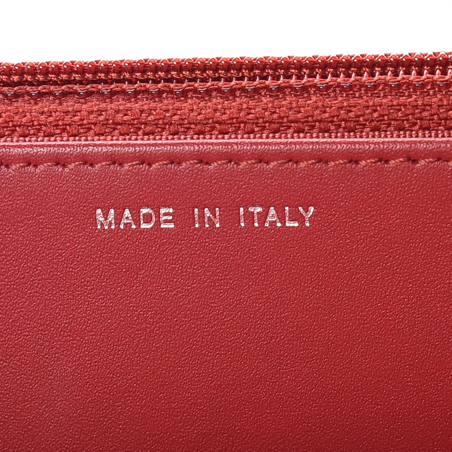 Caviar Quilted Wallet on Chain WOC Red