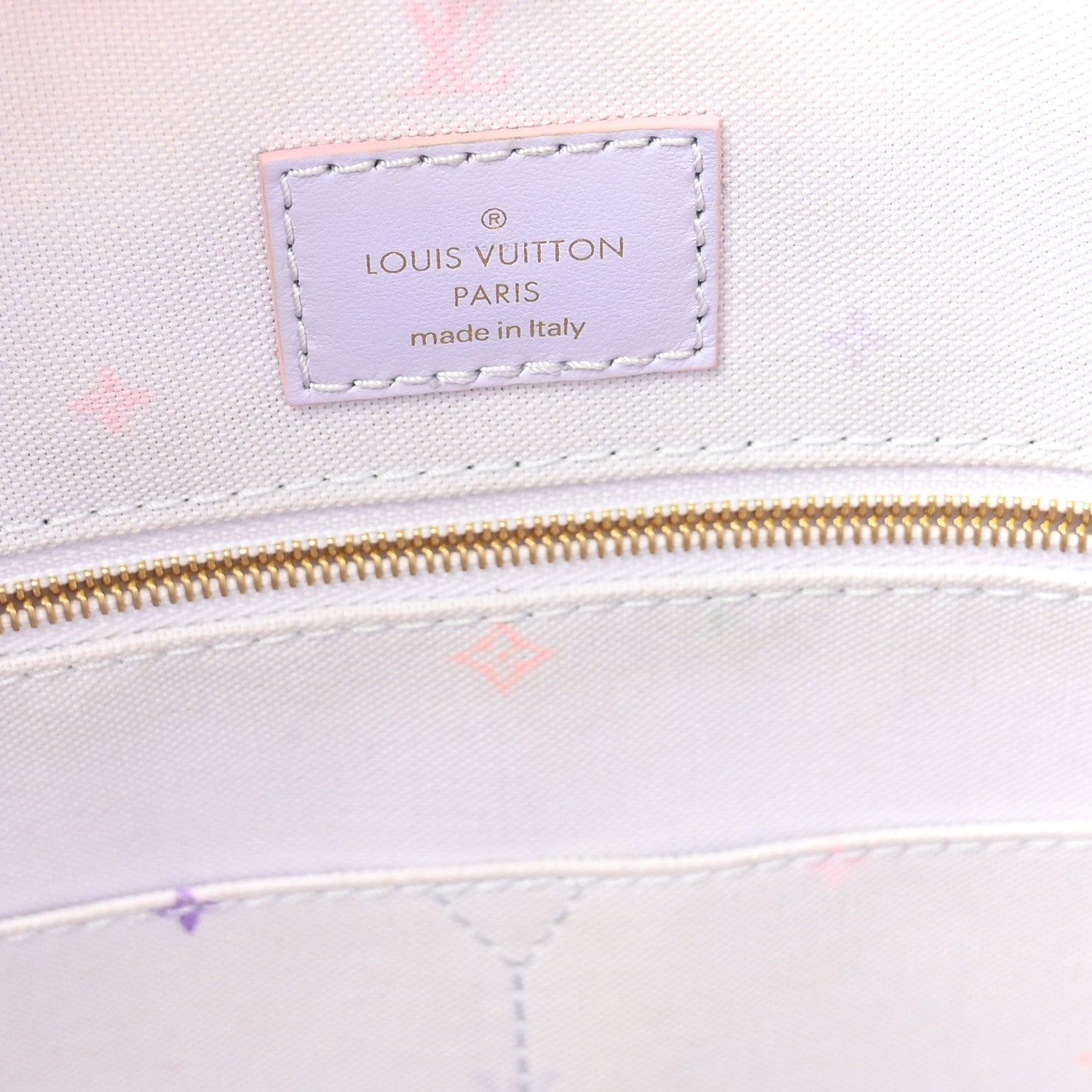 Louis Vuitton Monogram Giant Spring In The City Onthego GM Sunrise Pastel 6 of 11