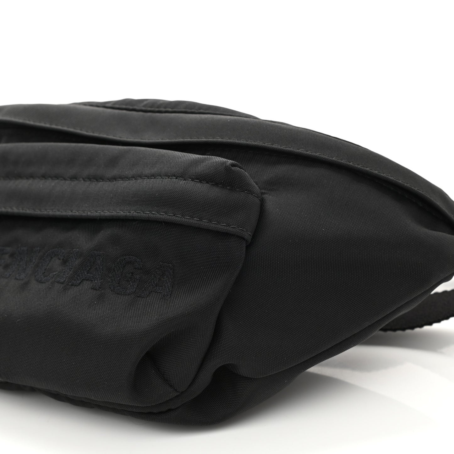Nylon Wheel Logo Belt Bag Black