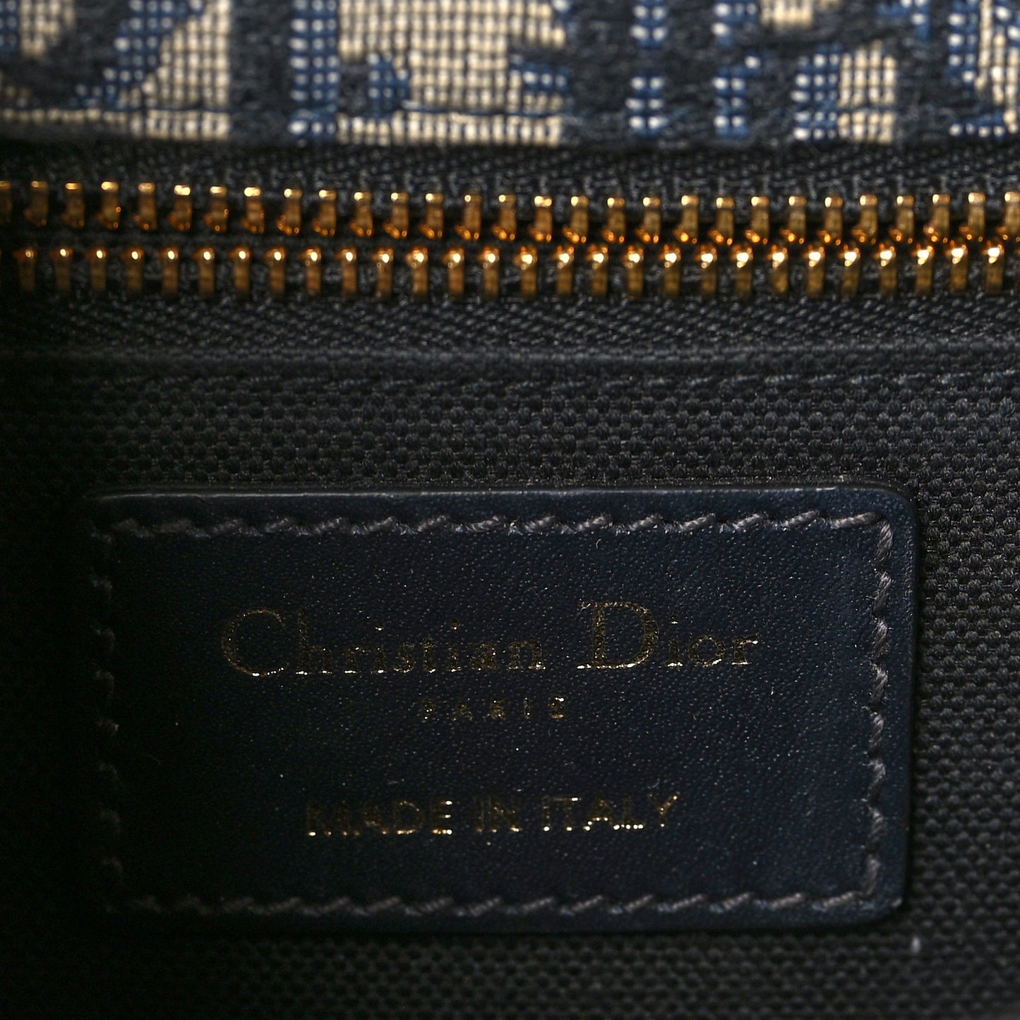 Oblique 30 Montaigne Flap Bag Blue