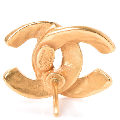Chanel Textured CC Earrings Gold 4 of 4