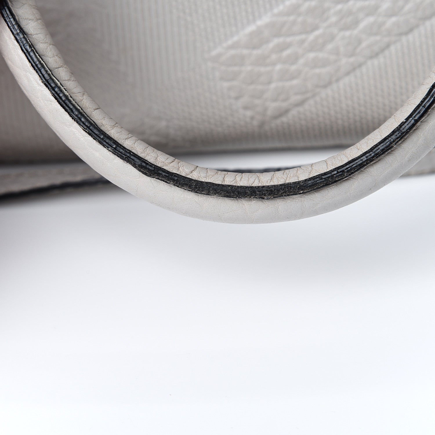 Burberry Heritage Grain Check Embossed Small Orchard Bowling Bag Pale Grey 15 of 18
