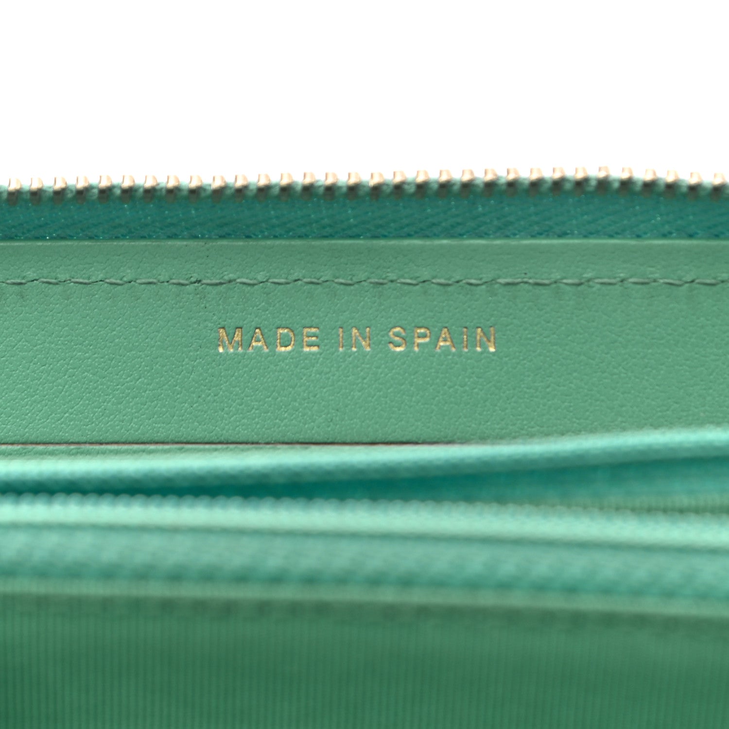 Chanel Caviar Chevron Quilted Small Zip Around Wallet Green 7 of 10