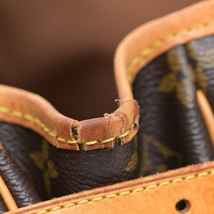 Louis Vuitton Monogram Batignolles Horizontal 22 of 23