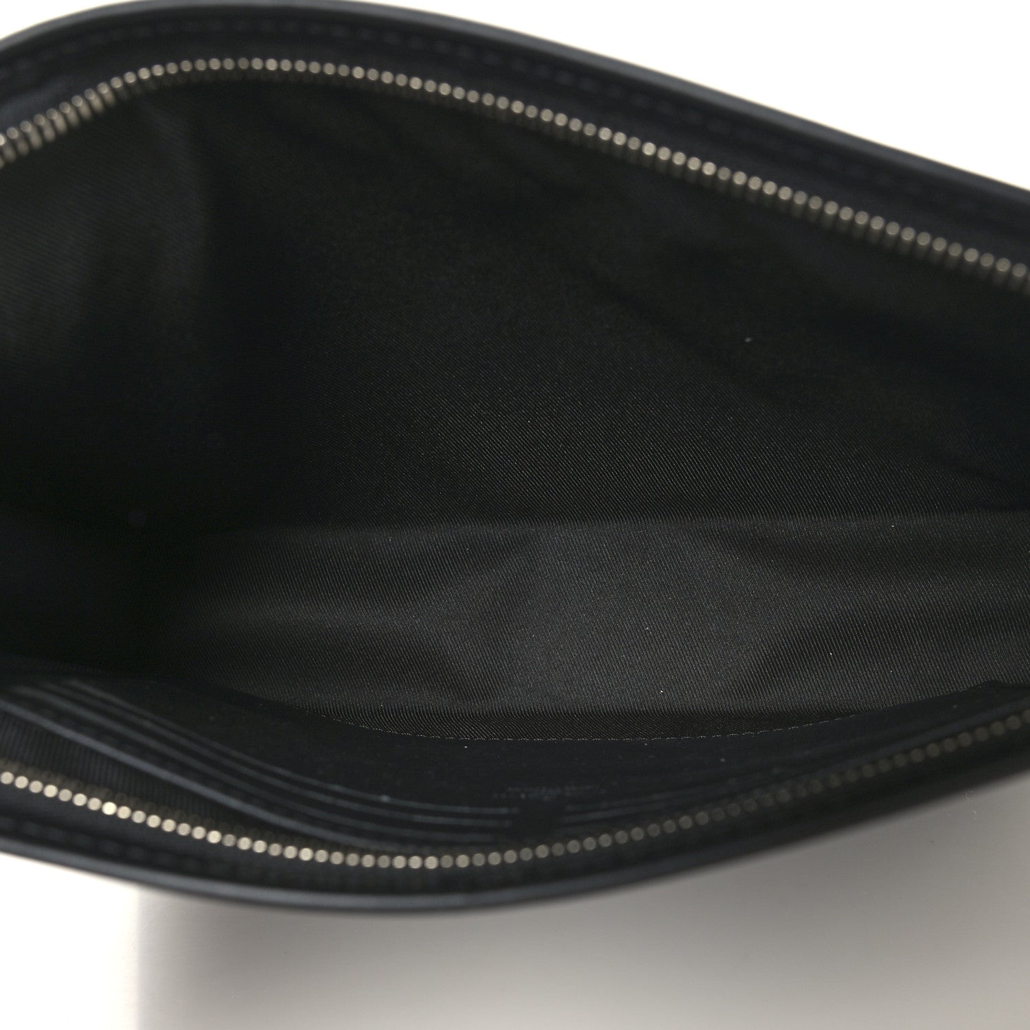 Louis Vuitton Epi Pochette Voyage MM Black 5 of 6