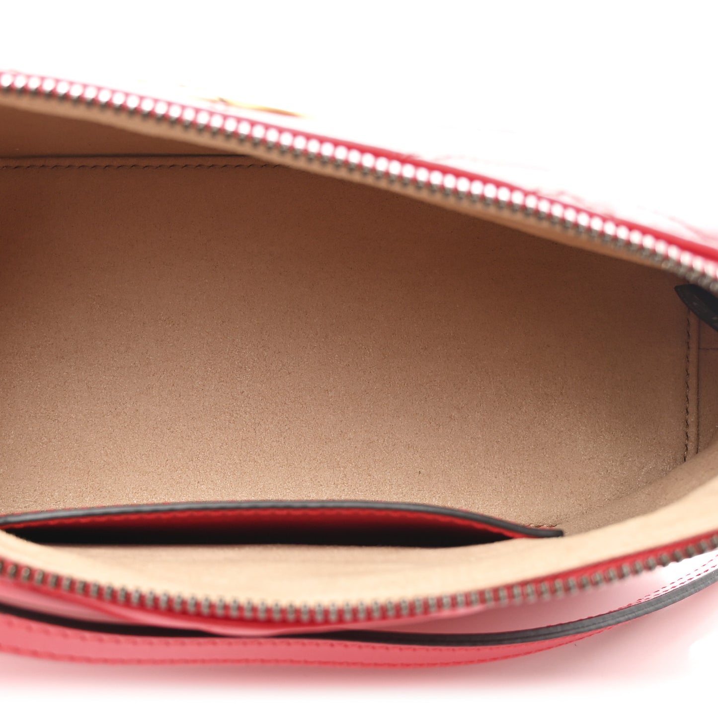 Calfskin Matelasse Chevron GG Marmont Sling Shoulder Bag Rosso