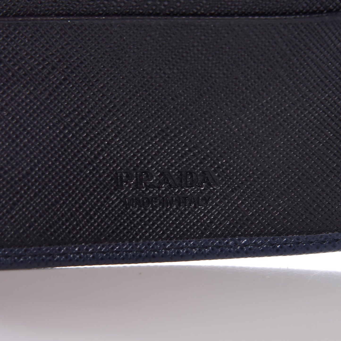 Saffiano Bi-Color Money Clip Bi-Fold Wallet Baltico Black