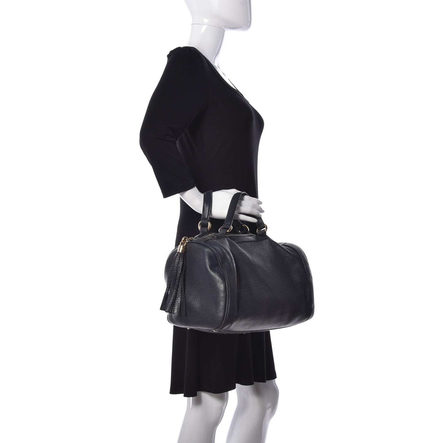 Pebbled Calfskin Medium Soho Boston Black