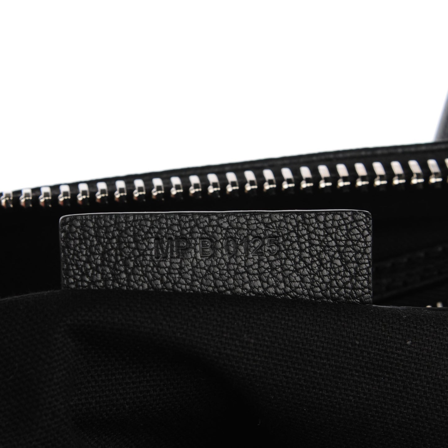 Sugar Goatskin Medium Antigona Black