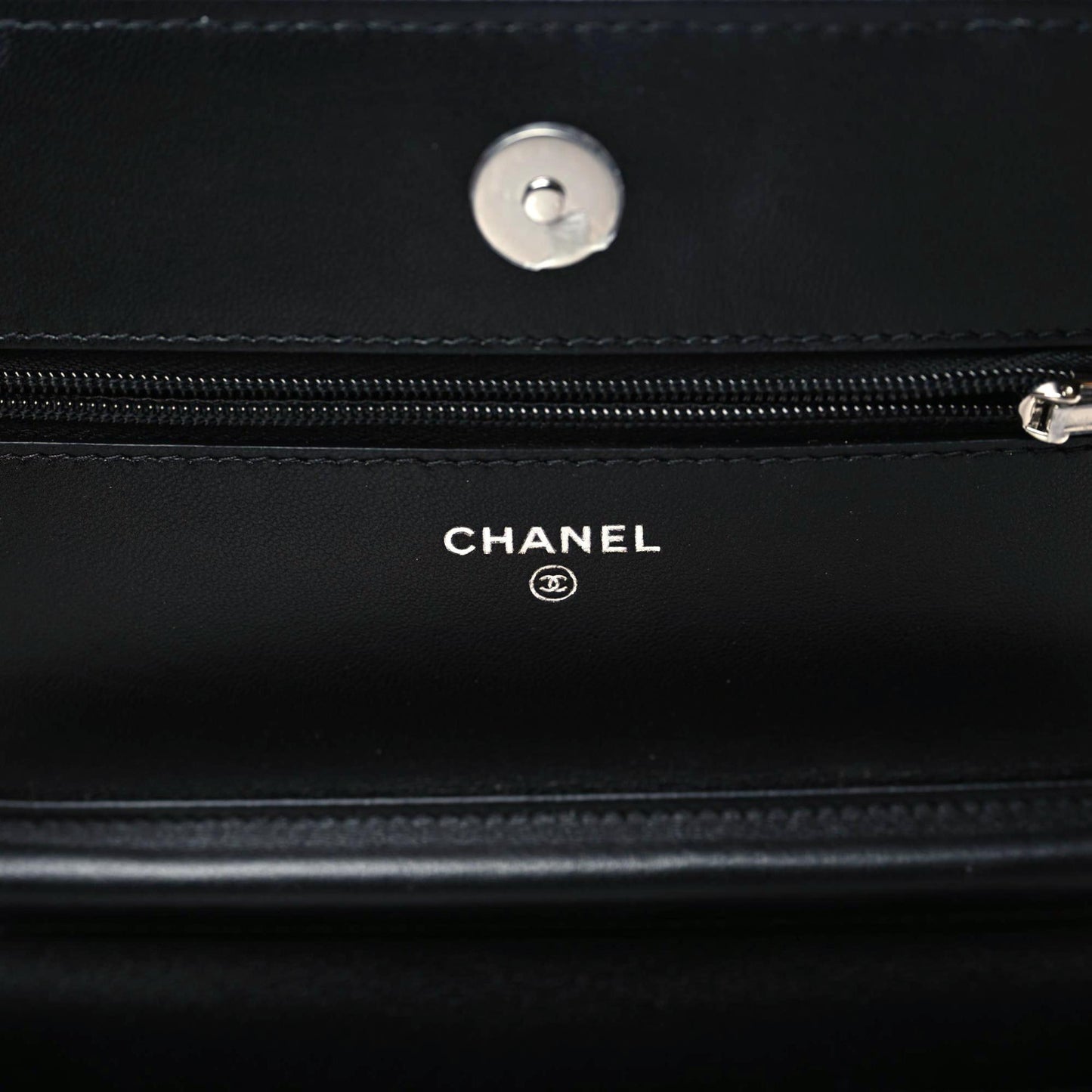 Lambskin Quilted Wallet On Chain WOC Black