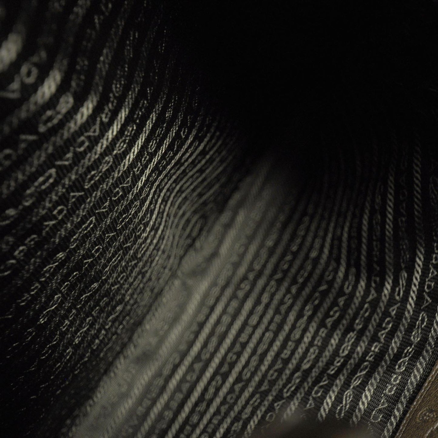 Cervo Deerskin Flat Messenger Bag Bruciato