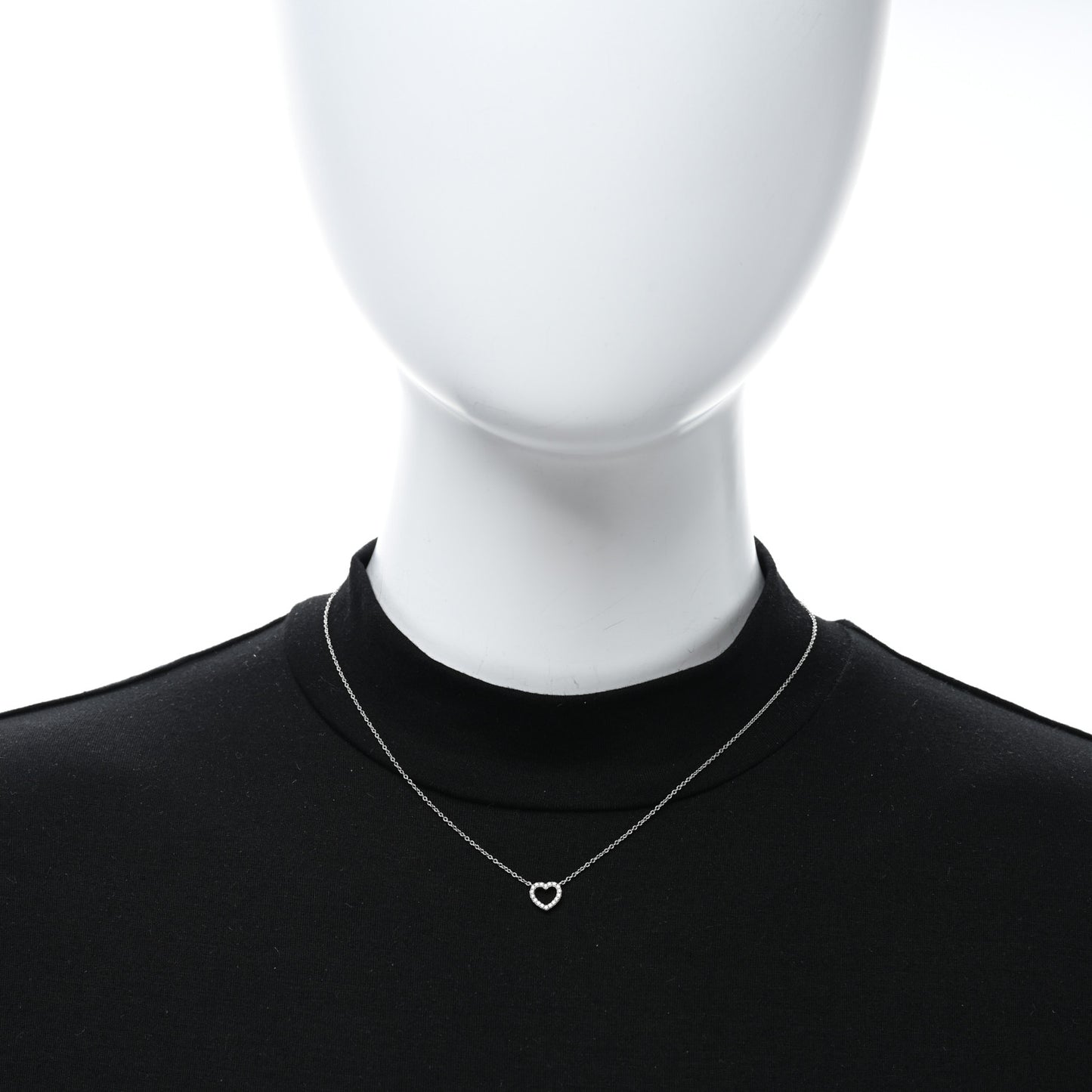 18K White Gold Diamond Metro Heart Pendant Necklace