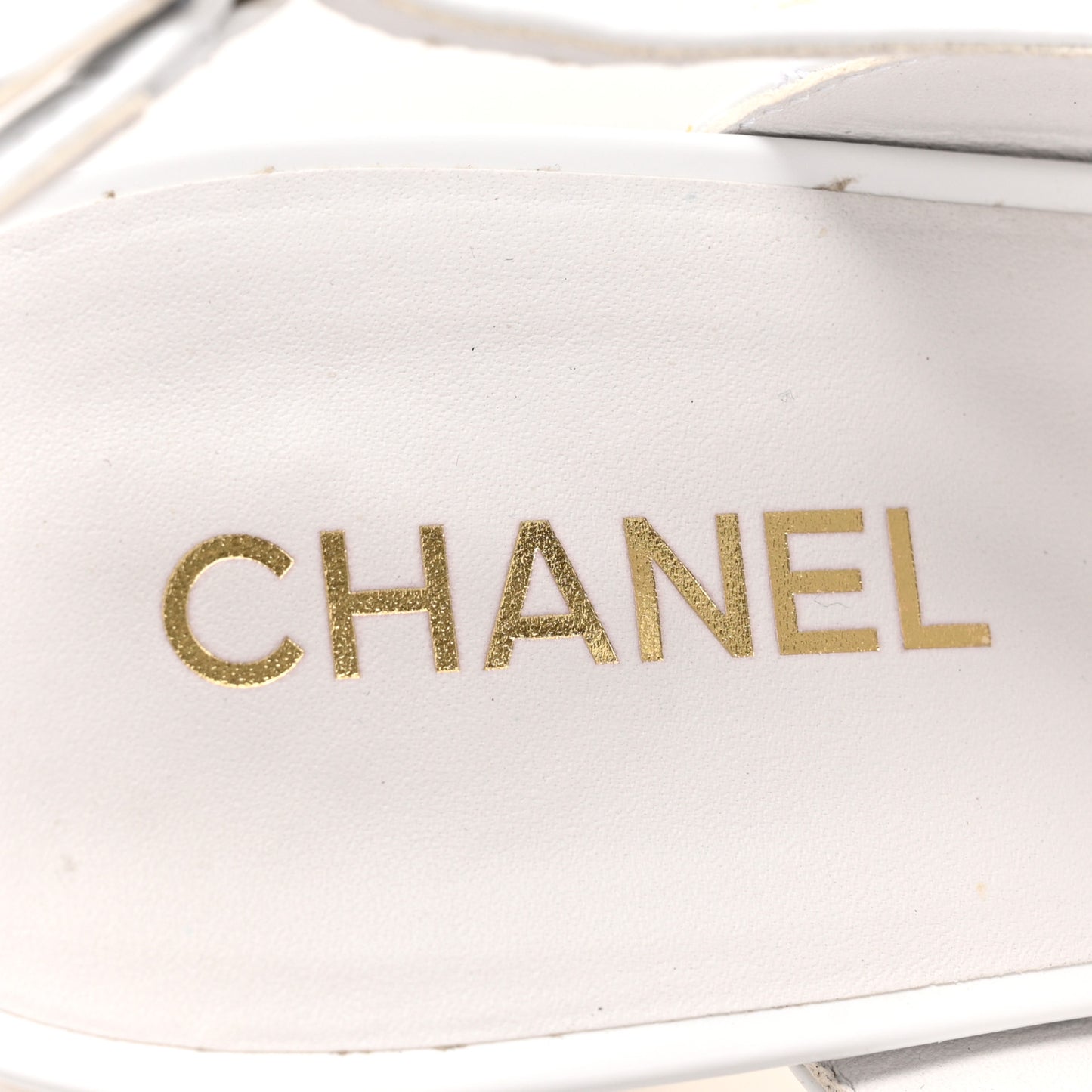 Patent Quilted CC Turnlock Sandals 40.5 White