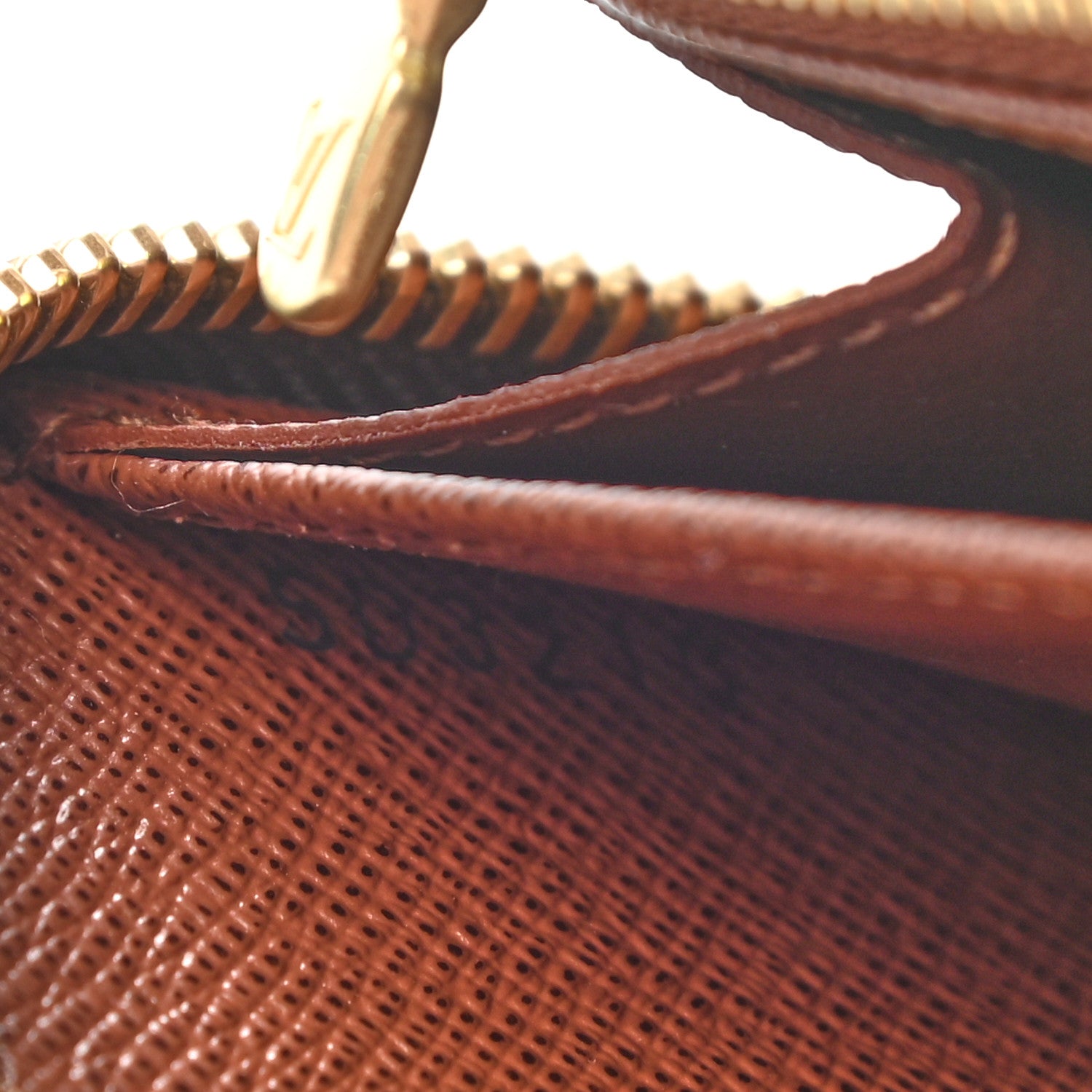 Louis Vuitton Monogram Zippy Wallet 7 of 7