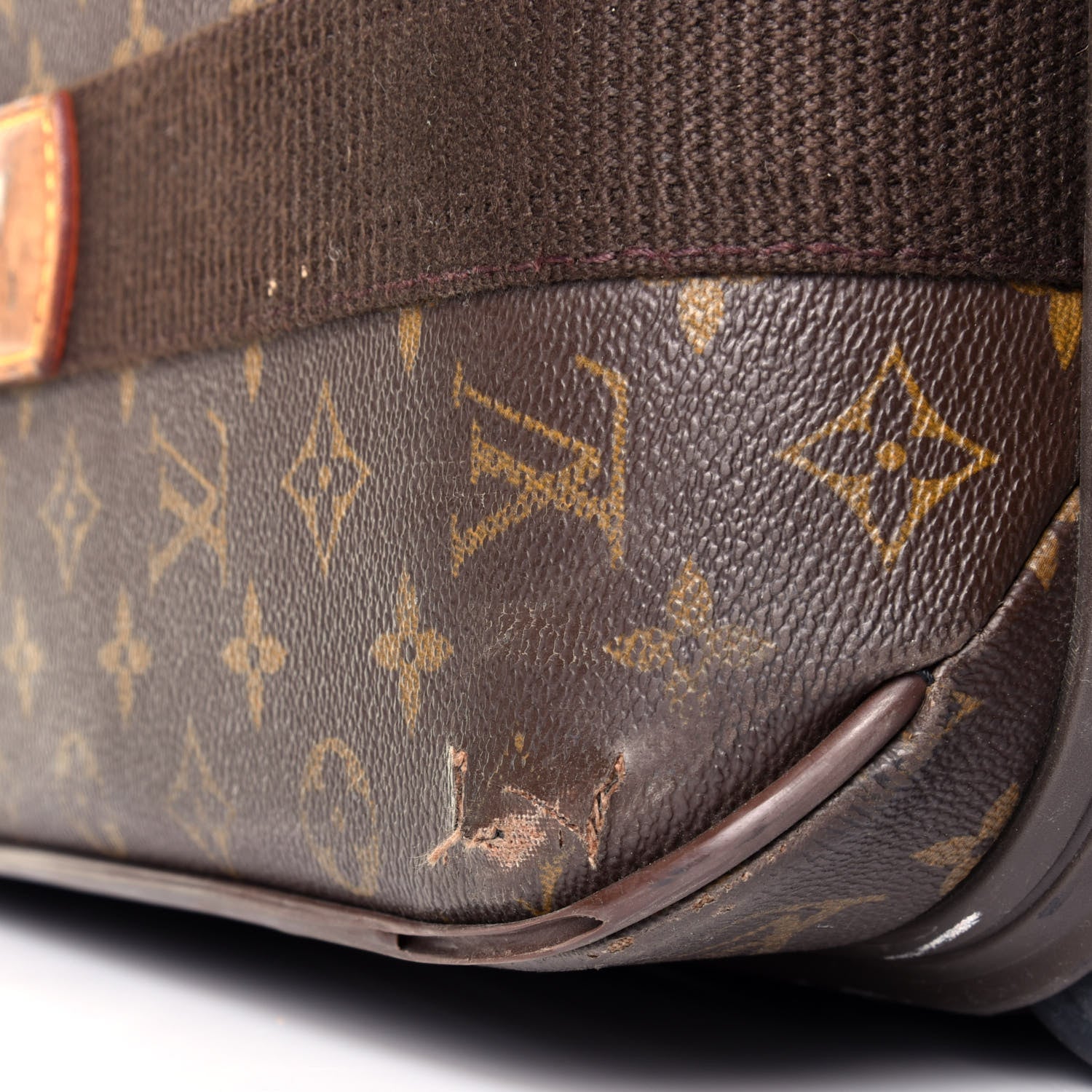 Louis Vuitton Monogram Pegase 55 9 of 17