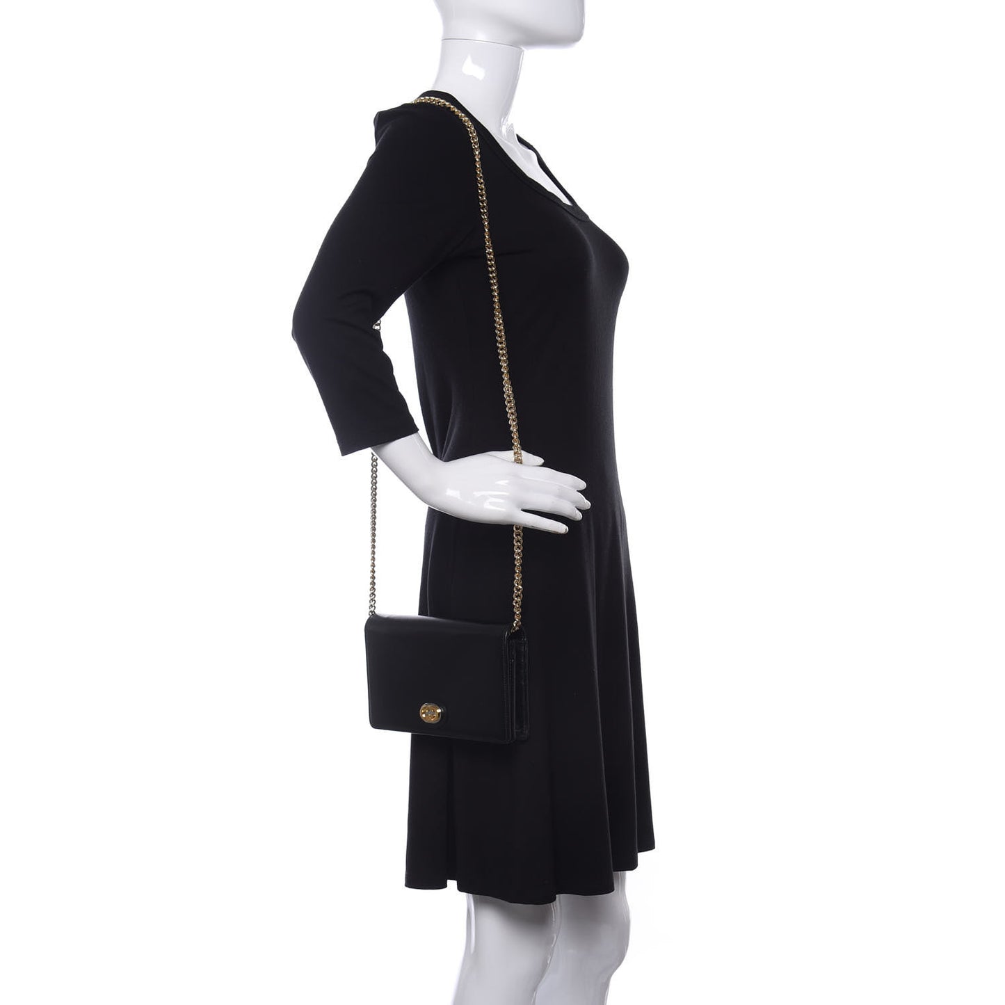 Azalea Calfskin Marina Chain Wallet Black