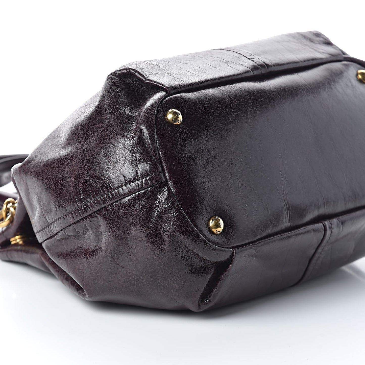 Vitello Shine Chain Tote Mosto